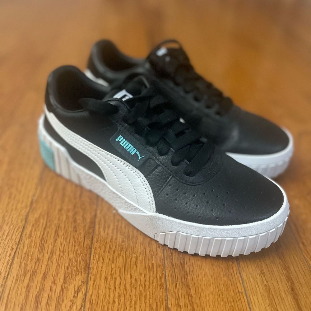 PUMA Kids Carina Low Top Sneakers - Black & White - Size 4C